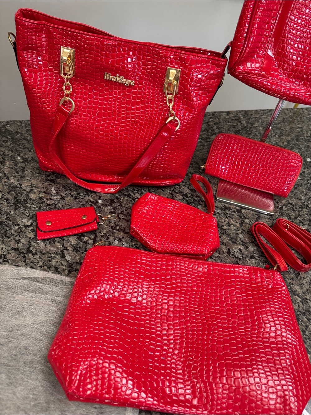 Mei & ge Shiny Red Croc-Embossed Tote & Satchel Set NEW - Picture 6 of 10